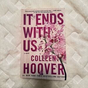It Ends With Us by Colleen Hoover Paperback #1 Best Seller